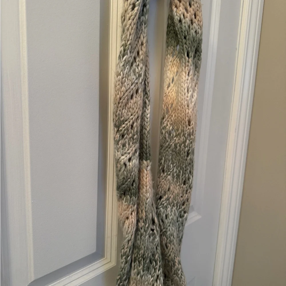 Infinity knit Scarf - Picture 4 of 6